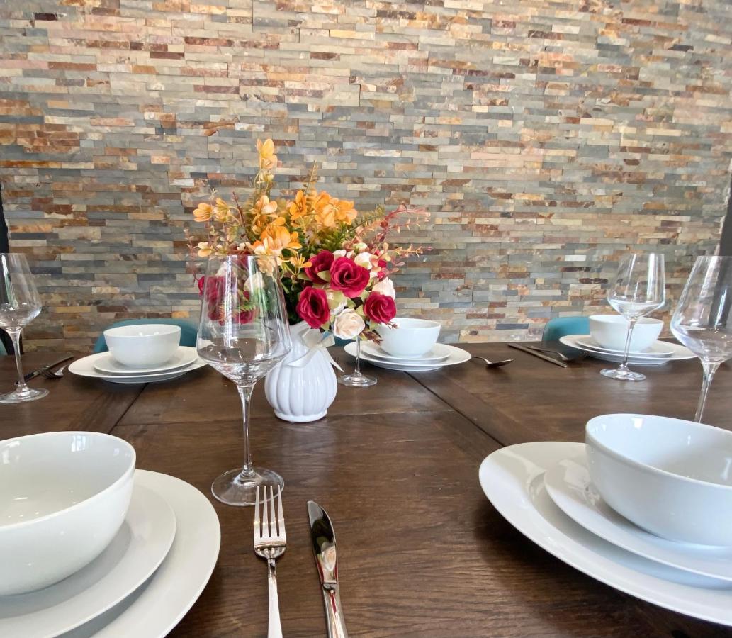 5 Bedroom Bungalow Ascot Racecourse Buitenkant foto