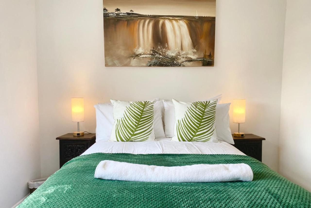 5 Bedroom Bungalow Ascot Racecourse Buitenkant foto